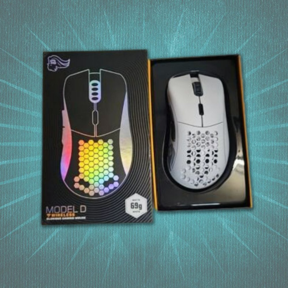 COPY - Glorious PC Gaming Race Model D Wireless Gaming Mouse - Matte White